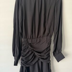 NWT REVOLVE KRISA BLACK Long Sleeves Rushed  Ruffle Bottom Mini Dress Sz Sm USA